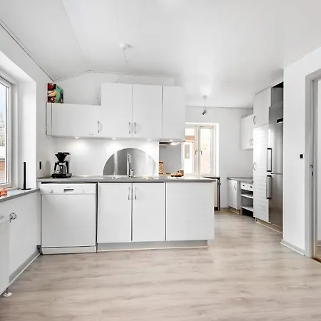 2 Bedroom Amazing In Sorvad