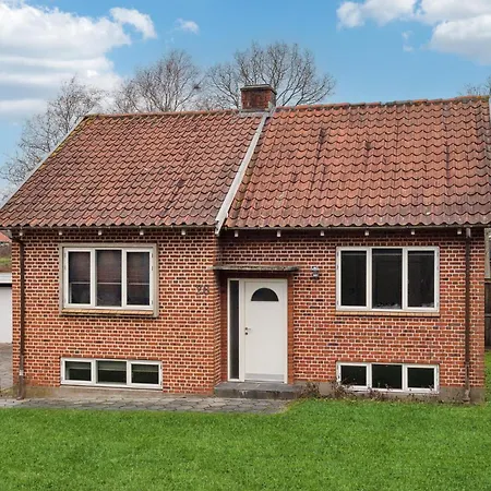 2 Bedroom Amazing In Ferienhaus *